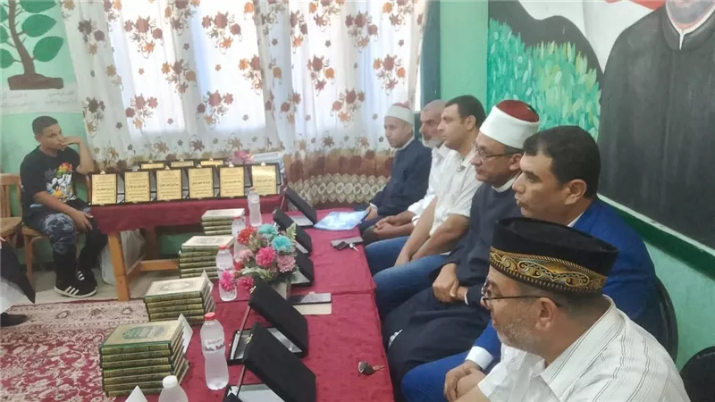 بحضور رئيس المنطقة.. رواق قلين الأزهري بكفر الشيخ يكرم حفظة كتاب الله 