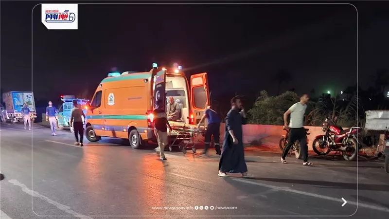 بالأسماء.. إصابة 5 أشخاص في تصادم سيارة نصف نقل وتروسيكل في المنيا