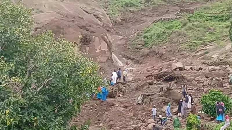 مصطفى بكري يطالب بتحرك عربي ودولي لانتشال جثث السودان.. وفاة أكثر من ألف مواطن