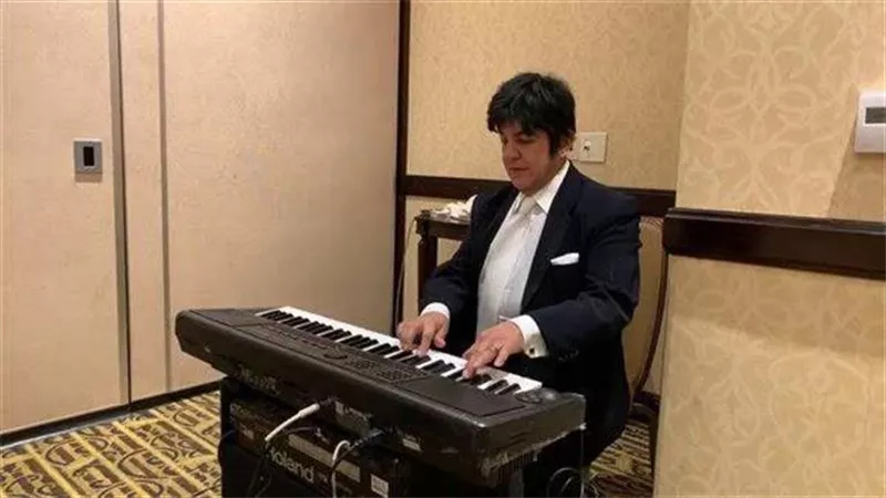 المايسترو مجدي الحسيني يوجه رسالة لشيرين عبد الوهاب ويتحدث عن الجدل حول تقبيل 
