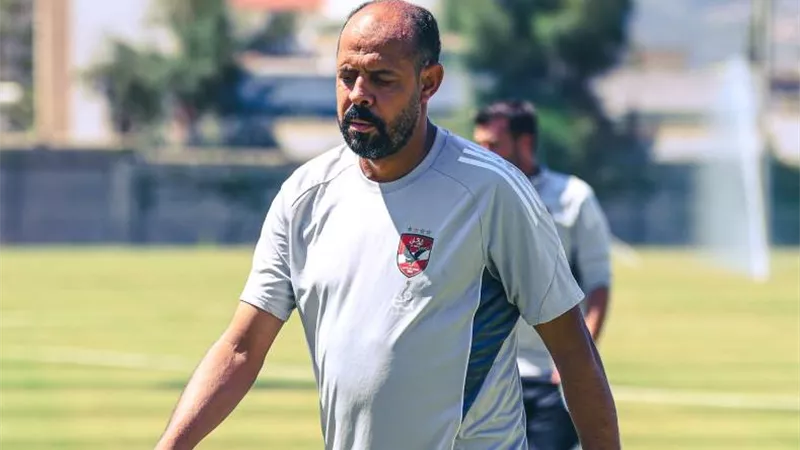 وليد صلاح الدين مديرًا للكرة في الأهلي والنحاس قائمًا بأعمال المدير الفني