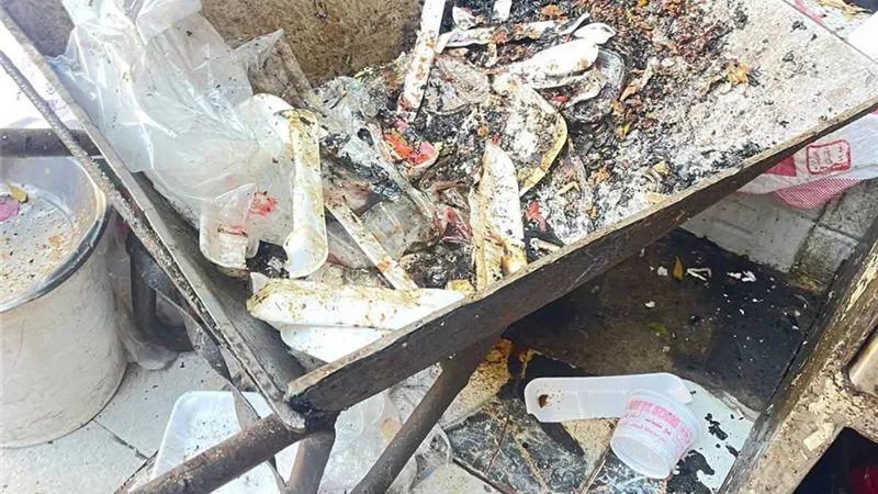 إعدام 370 كجم أغذية متنوعة والتوصية بالغلق الإداري ل 150 وغلق 13 منشأة بالسويس