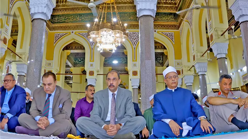 محافظ سوهاج يشهد احتفال الأوقاف بذكرى المولد النبوي الشريف بمسجد العارف بالله