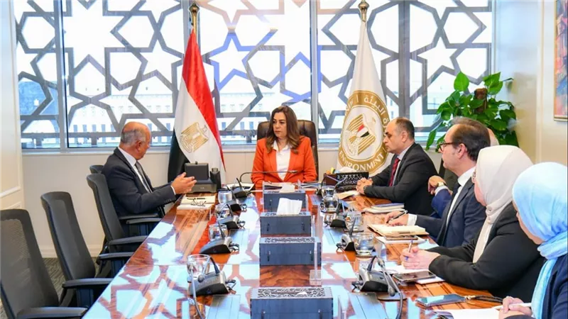 طوارئ في 