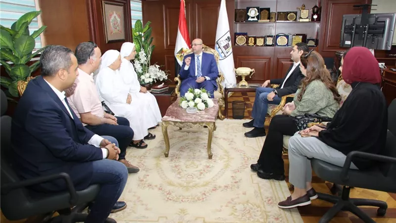 محافظ بني سويف: الراهبات الفرنسيسكان مؤسسة تعليمية عريقة رائدة