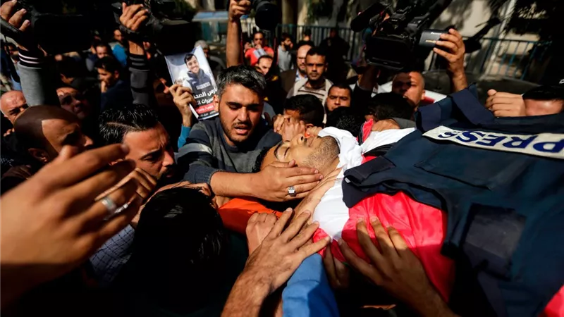 تقرير: استشهاد الصحفيين في حرب غزة تجاوز الحربين العالميتين الاولي والثانية 
