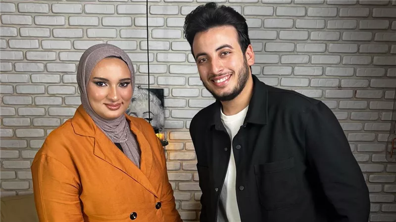 الحسن عادل يكشف أصعب فترات حياته: فقدان الصديق وتجربة حب مؤلمة