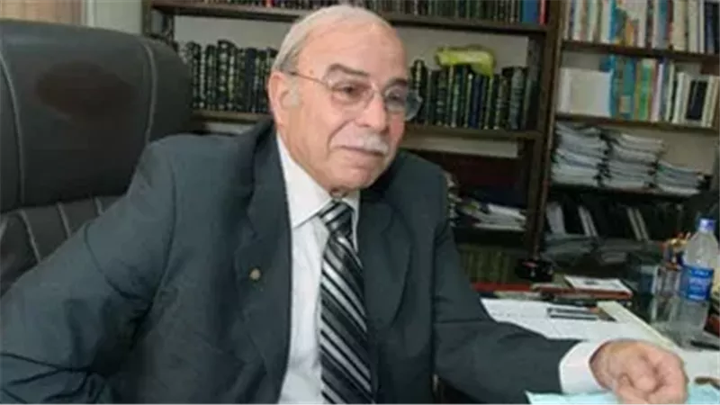 كمال درويش: استقرار الإدارة سر نجاح الأهلي وأداء الزمالك يحتاج إلى ثبات