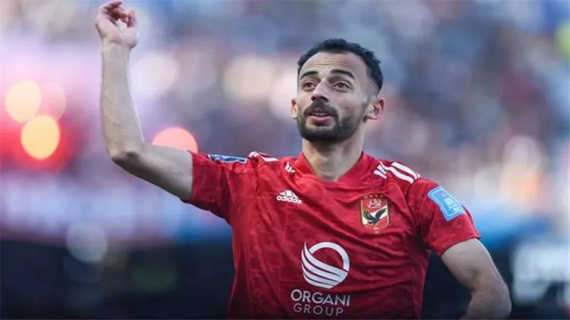 أحمد عبد القادر يطلب 130 مليون جنيه لتجديد عقده مع الأهلي