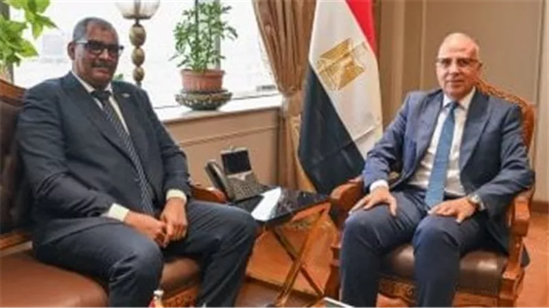 وزير الري يلتقي نظيره السوداني لبحث التعاون المشترك بين البلدين 