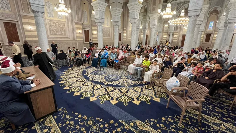 الأوقاف تكرم 200 متسابق في حفظ القرآن الكريم بمسجد السيدة زينب رضي الله عنه