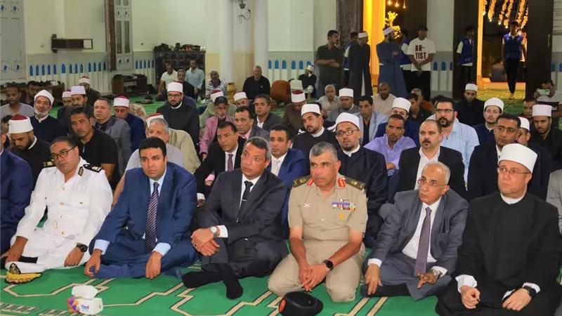 محافظ السويس والقيادات والأهالي يشهدون إحتفال مديرية الأوقاف بمناسبة  المولد