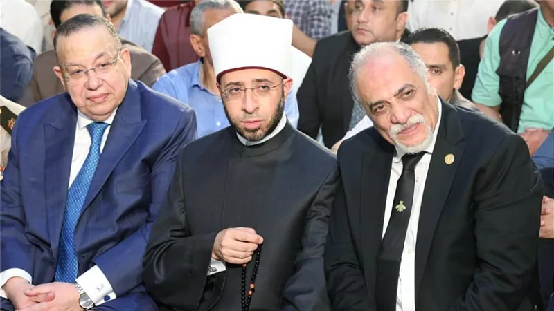 وزير الأوقاف يشهد احتفال الطرق الصوفية بالمولد النبوي الشريف