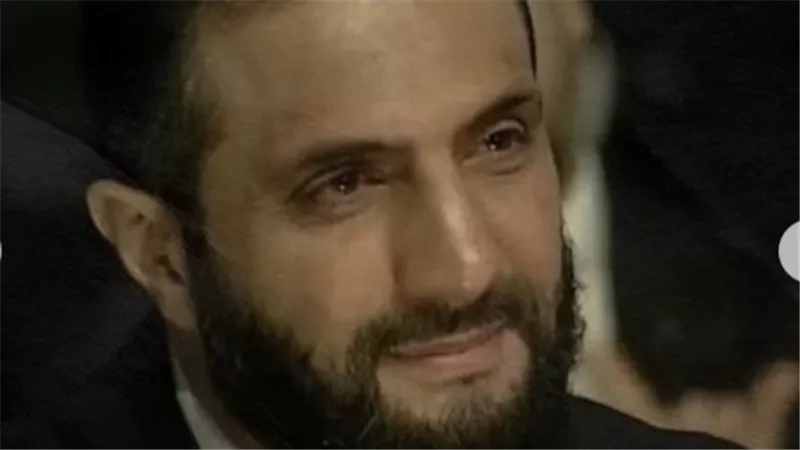 الشرع يتأثر بكلمة الطفل محمود خلال حفل إطلاق 