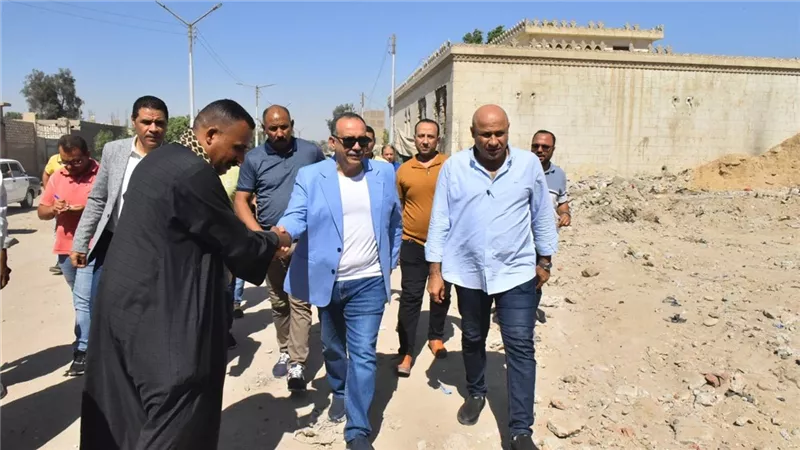 محافظ أسيوط يطلق المرحلة الثانية من تطوير عرب المدابغ  
