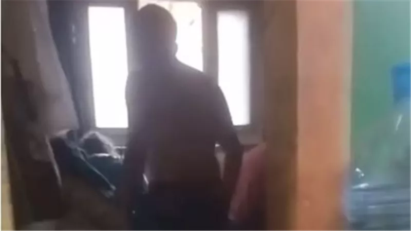  بسبب المخدرات.. الأمن يفحص فيديو لشاب اعتدى على والدته ببولاق الدكرور