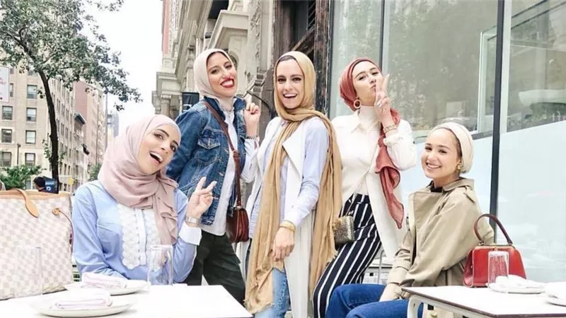  أزياء الجامعة.. نصائح للطلاب مع بداية العام الدراسي الجديد