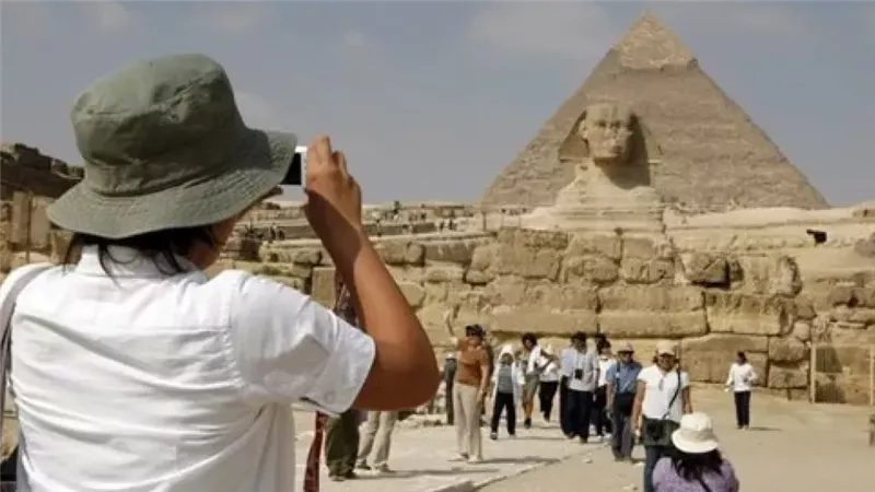  محافظ جنوب سيناء: شرم الشيخ تتصدر التصنيفات السياحية وتتجاوز نيويورك ونيس 