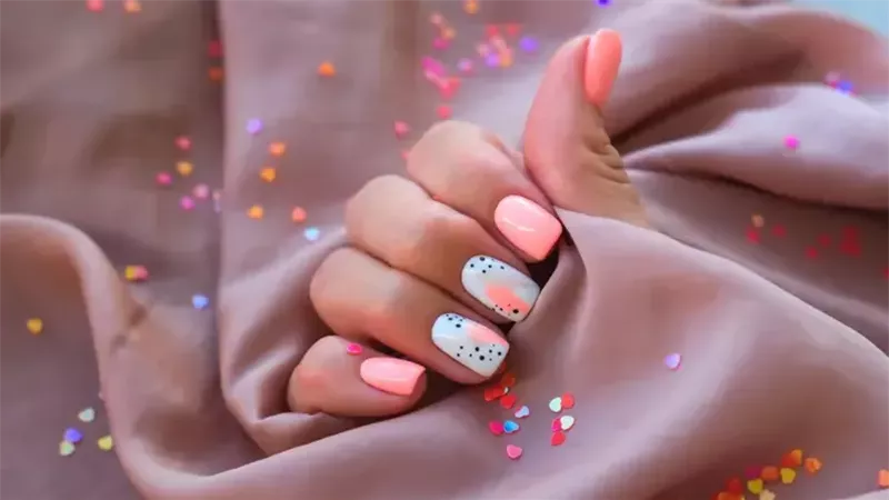 بعد خطورة طلاء الأظافر في بعض الدول.. ما البديل الآمن؟