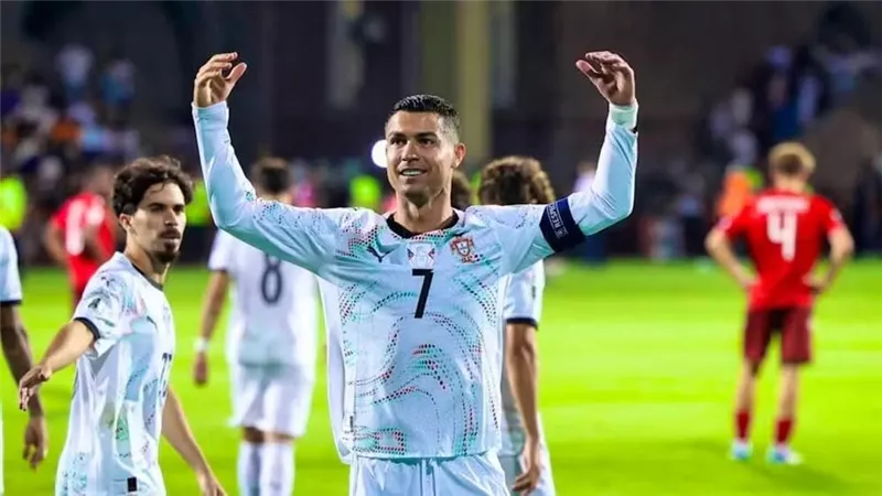 ماجد سامي ممازحاً متابعيه: 