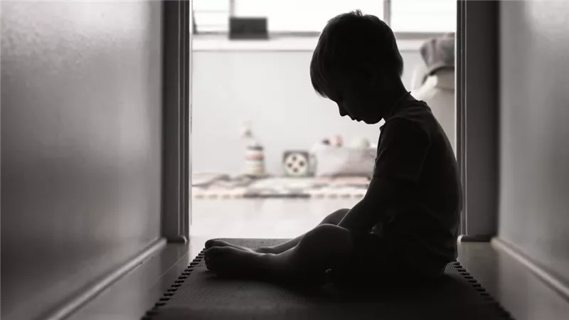 أب يتهم شخصين باختطاف ابنه والتعدي عليه في المرج.. والنيابة تباشر التحقيق