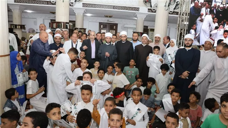 وزير الأوقاف يشهد احتفالًا مهيبًا لتكريم حفظة القرآن الكريم بالمرج