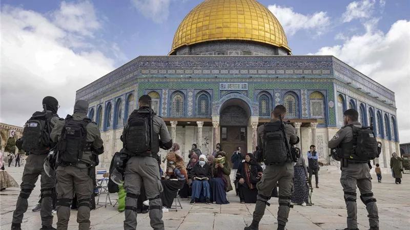 حماس: الاحتلال يحاول طمس الهوية العربية والإسلامية للقدس المحتلة