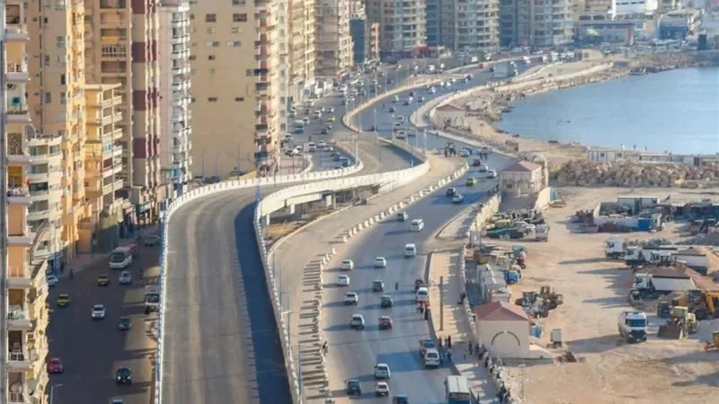 مصرع شاب وإصابة فتاة في حادث دراجات بخارية بكوبري محمد نجيب في الإسكندرية