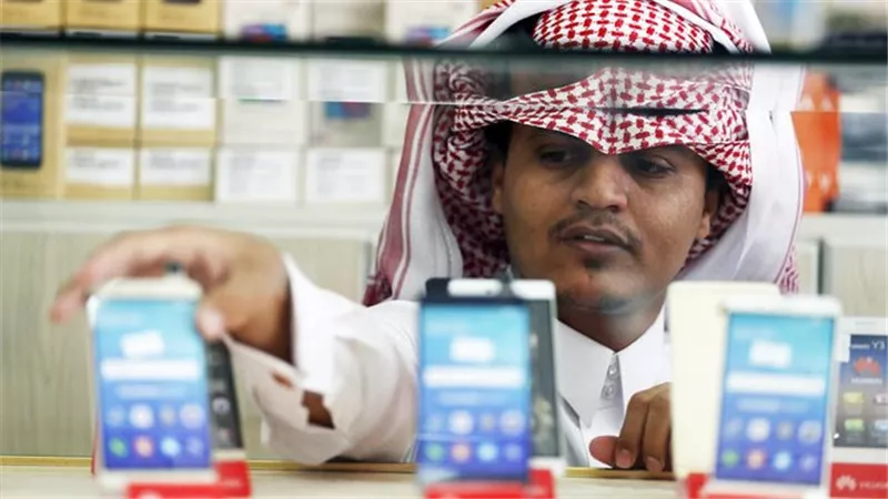 تسوّق الآن.. أقوى عروض اليوم الوطني السعودي 1447 على الجوالات