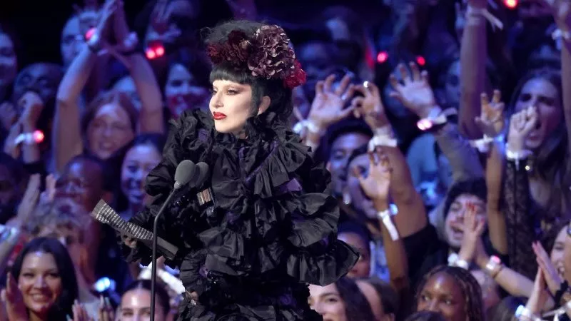 إطلالات النجمات بحفل MTV VMAs 2025.. مزيج من الغموض والعودة بالزمن 