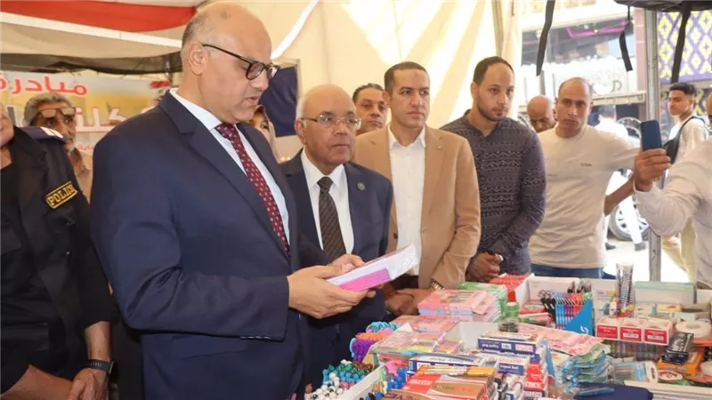 محافظ القليوبية يفتتح معرض 