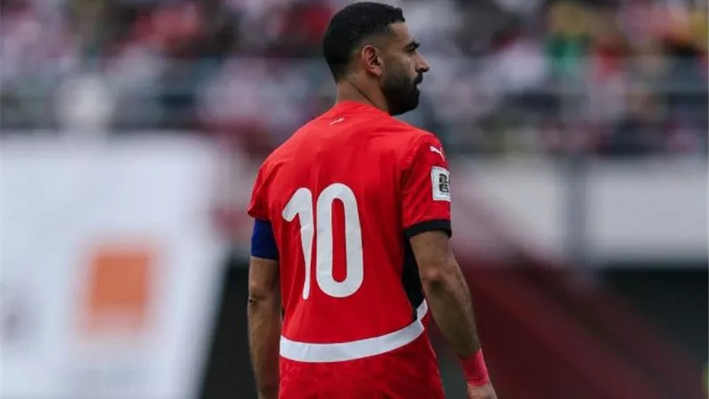 محمد صلاح يغادر من بوركينا فاسو لإنجلترا على متن طائرة خاصة من قبل ليفربول