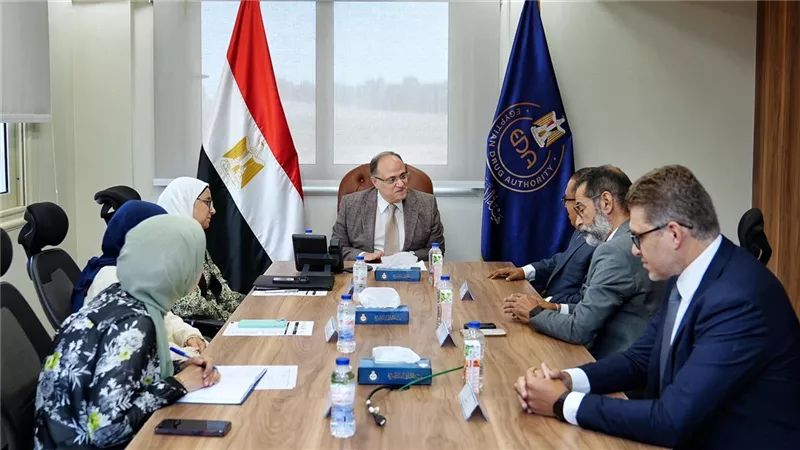 رئيس هيئة الدواء يبحث مع بيوجينيرك توطين المستحضرات الحيوية 