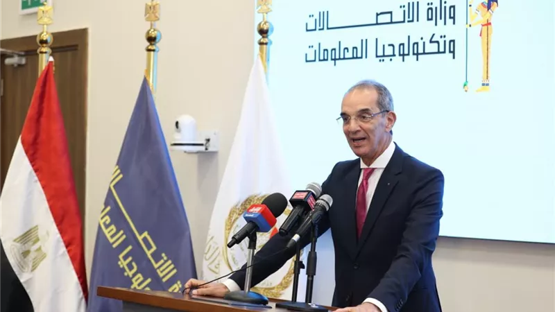 وزيرا الاتصالات والتموين يطلقان استمارة تحديث بيانات المواطنين