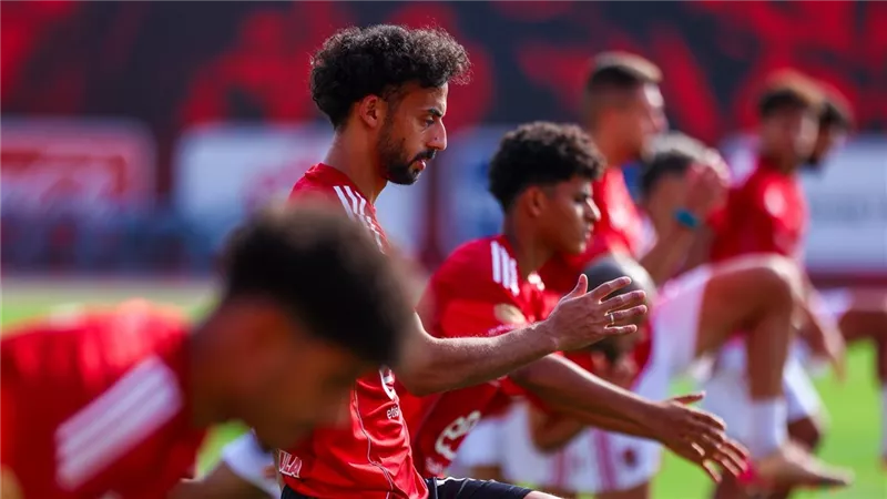 شوبير: وفد عراقي في القاهرة للتعاقد مع أحمد عبد القادر من الأهلي 