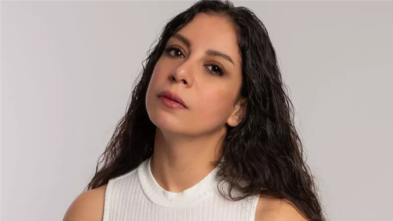 عفاف مصطفى تعلن تعرض ابنتها الفنانة ياسمين رحمي لحادث: خبطها وسابها وجري