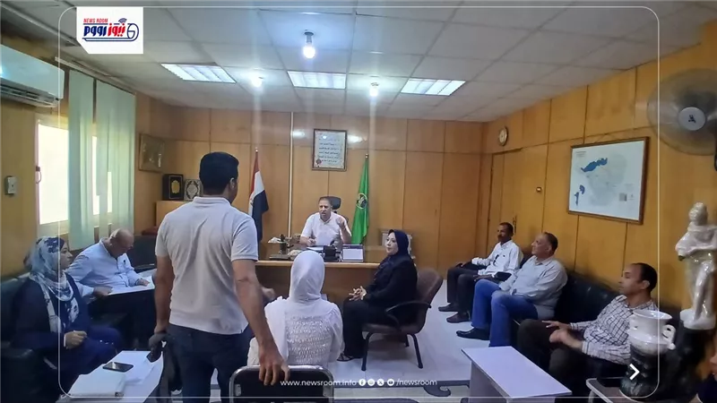 سكرتير عام الفيوم يعقد لقاء خدمة المواطنين بمركز طامية