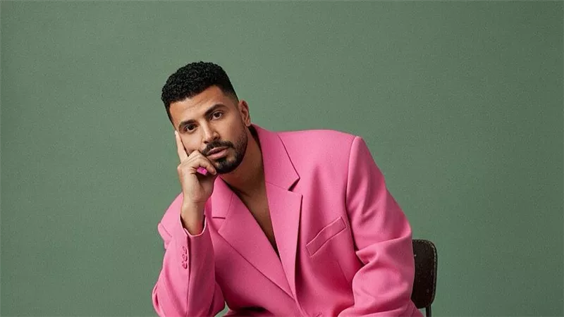 محمد أنور يفاجئ الجمهور بإطلالة مختلفة تشعل مواقع التواصل الاجتماعي 