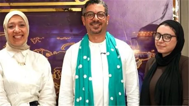 «محمد سامي» لـ «نيوز رووم».. إطلالات معالي السفيرة «نبيلة مكرم» تعبر عن نفسها