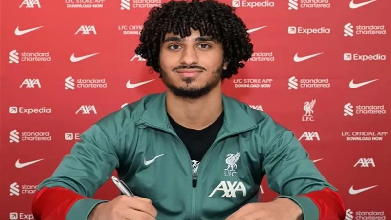  أسامة نبيه يستبعد ثنائي ليفربول وآرسنال من كأس العالم للشباب بتشيلي