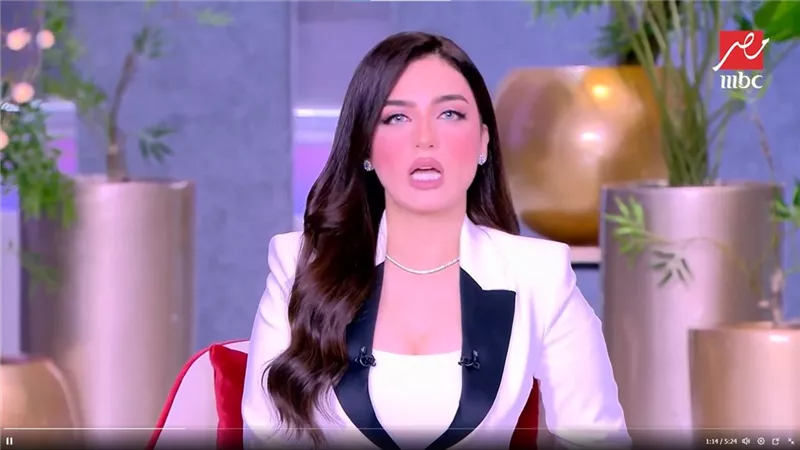 ياسمين عز: الكورة في رجل زيزو بتزغرد من الفرحة|فيديو 