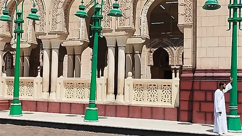 بث مباشر.. بدء خطبة صلاة الجمعة من مسجد السيد عبدالرحيم القنائي
