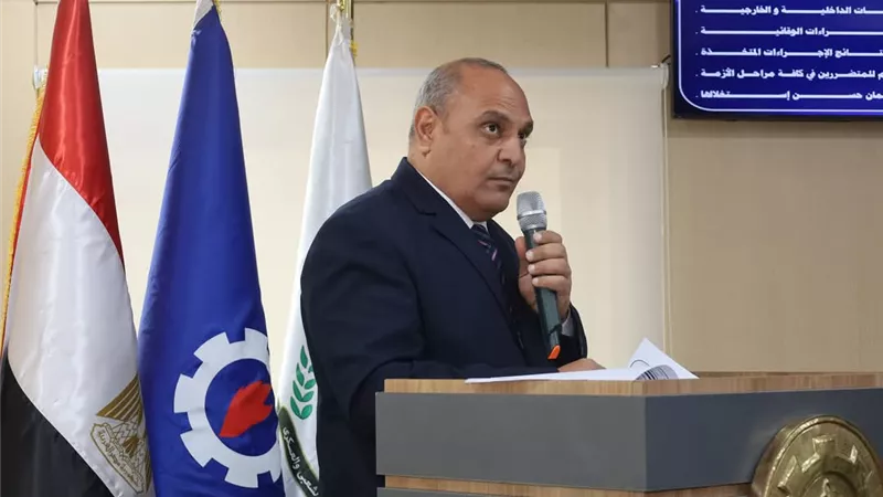 وفاة مدير إدارة الشبكة الوطنية والأزمات والكوارث بالسويس.. والمحافظ ينعاه