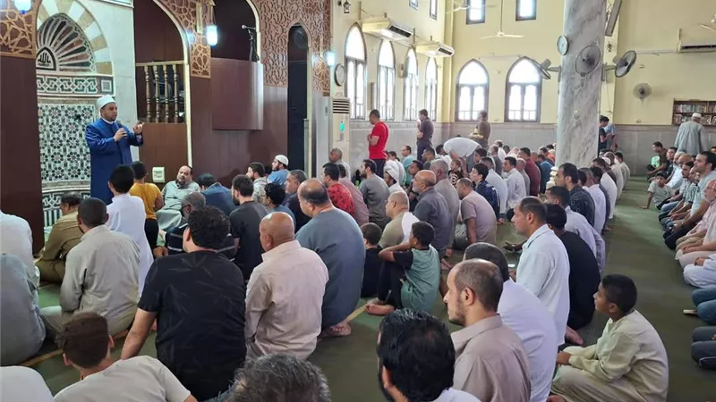 تحفهم الملائكة.. نشاط مقرأة الجمهور بمساجد محافظة السويس