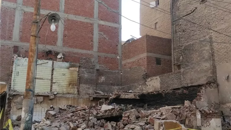 مهجور من 30 سنة.. تفاصيل انهيار منزل قديم في محافظة الغربية