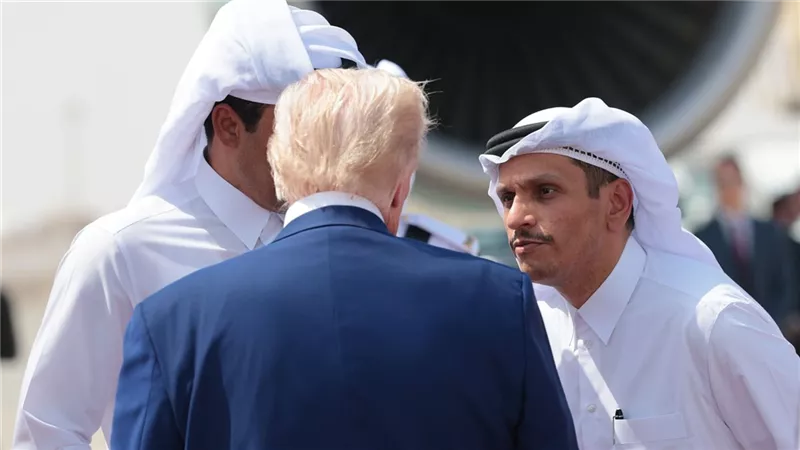 ترامب يلتقي برئيس الوزراء القطري والأخير يتهم إسرائيل بـ 