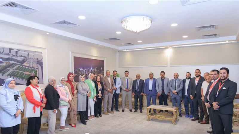 مستشفى سوهاج العام يستضيف يومًا علميًا ضخمًا يجمع 160 من أطباء الجلدية