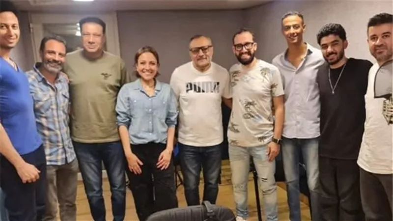 موجوعة منك .. مي كساب تبدأ تسجيل الأغنية الدعائية لفيلم مؤلف ومخرج وحرامي
