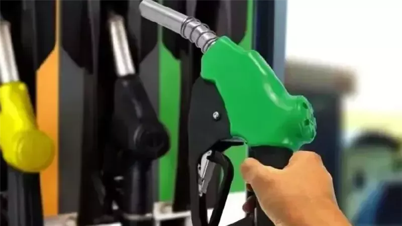 تصريحات مثيرة للجدل: ماذا يريد صندوق النقد الدولي قبل زيادة سعر الوقود؟