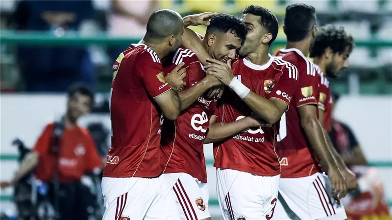 شوبير يحسم الجدل حول ركلة جزاء الأهلي أمام الزمالك